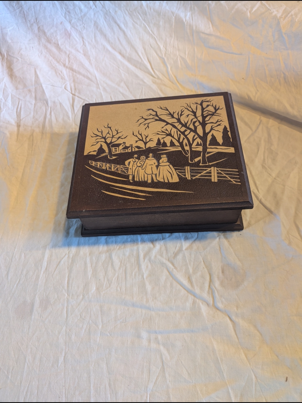 2/60$ Vintage Brown and Cream Wooden Jewelry Box with Scenic Inlay